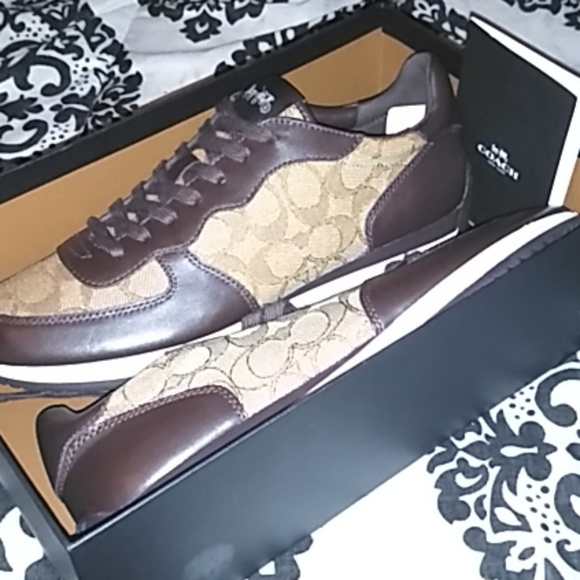 Coach Farrah Sig JACQ Sneakers - Picture 3 of 3